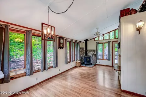 6039 Decker Rd, Bushkill, PA 18324 photo 24