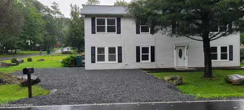 9603 Stony Hollow Dr, Tobyhanna, PA 18466