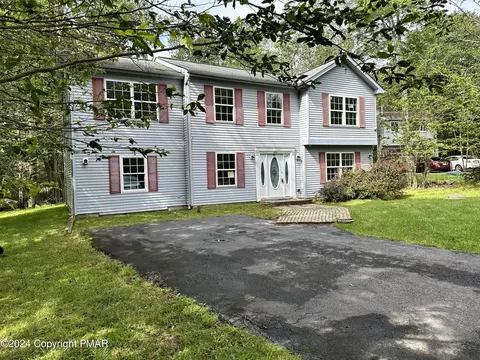 1135 Glendale Ter, Tobyhanna, PA 18466