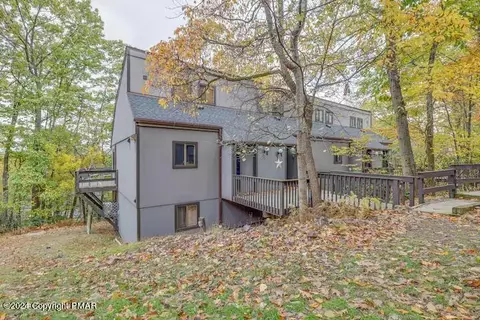 140 Cross Country Ln, Tannersville, PA 18372