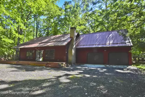 513 Chancellor Rd, East Stroudsburg, PA 18302