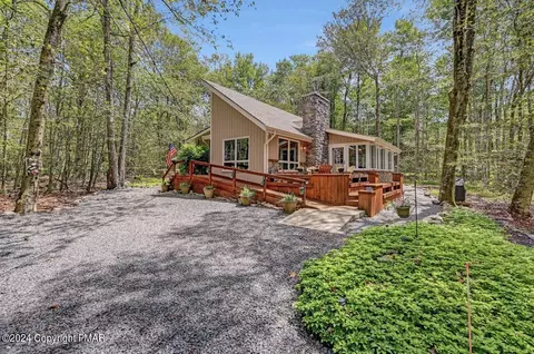 3147 Tall Timber Lake Rd, Pocono Pines, PA 18350
