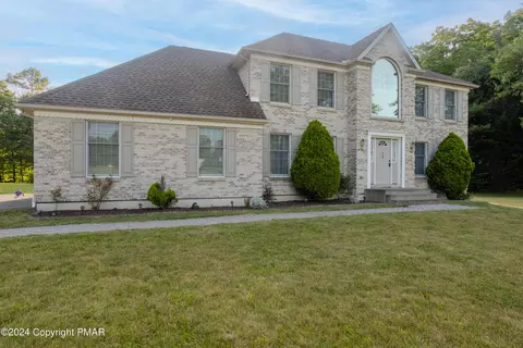 108 Fremont Dr, Effort, PA 18330