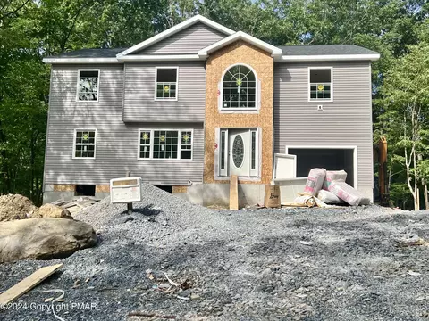 1526 Sugar Maple Ln, East Stroudsburg, PA 18302