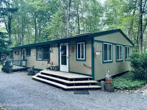 115 Beech Ln, Pocono Lake, PA 18347