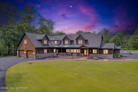 2285 Green Rd, Tobyhanna, PA 18466