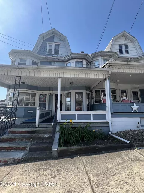 846 W Walnut St, Coal Township, PA 17866