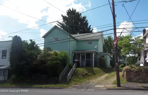 3332 Birney Ave, Moosic, PA 18507
