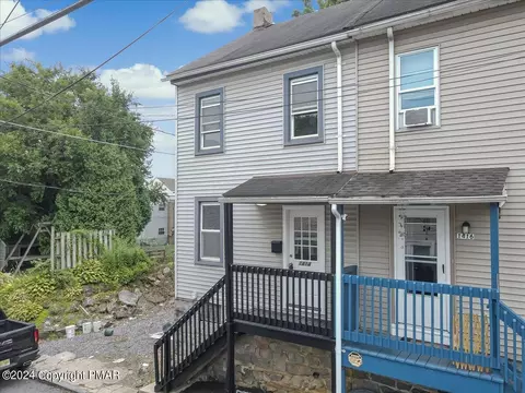 1414 Pine St, Easton, PA 18042