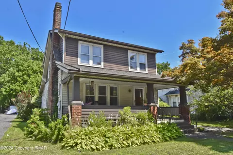 3632 Bridge St, Stroudsburg, PA 18360