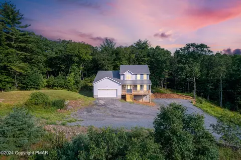 232 Derrig Dr, East Stroudsburg, PA 18301
