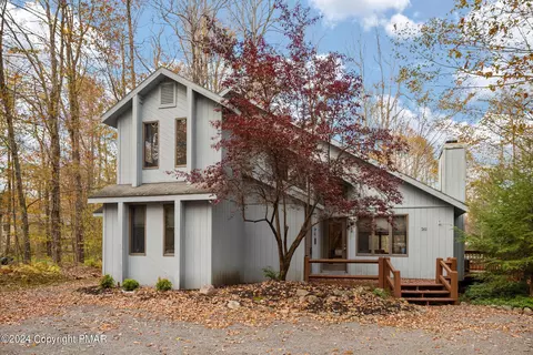 261 Aspen Rd, Pocono Pines, PA 18350