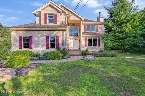 3801 Foxborough Ct, Stroudsburg, PA 18360