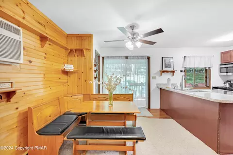5709 Decker Rd, Bushkill, PA 18324 photo 9
