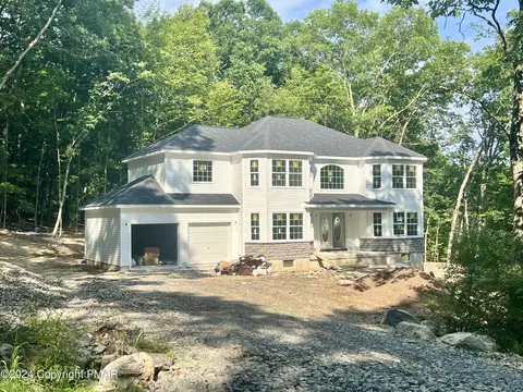 127 Gabriel Dr, East Stroudsburg, PA 18301