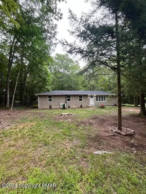 19 Deer Cross Rd, White Haven, PA 18661