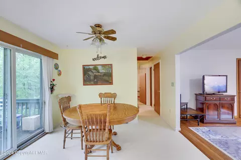 2233 Eagle Path, Bushkill, PA 18324 photo 6