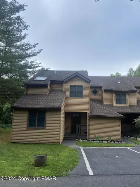 43 Sky View Cir # A, East Stroudsburg, PA 18302