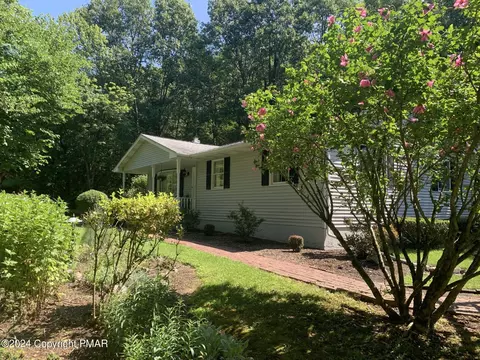 118 Getz Ln, Stroudsburg, PA 18360
