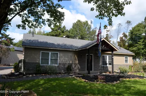 157 Candle Dr, Blakeslee, PA 18610