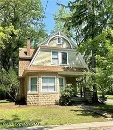 40 Fairview Ave, Mount Pocono, PA 18344