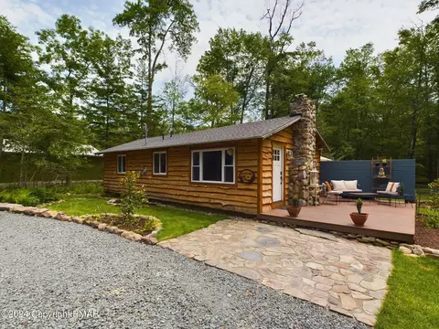 240 Cross St, Pocono Lake, PA 18347