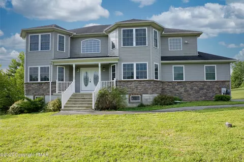 217 Courtney Dr, East Stroudsburg, PA 18302