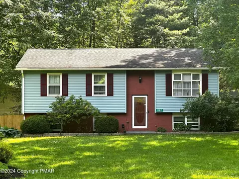 1122 Shagbark Ln, Stroudsburg, PA 18360