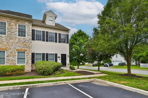 1787 Chateau Pl, Bethlehem, PA 18045