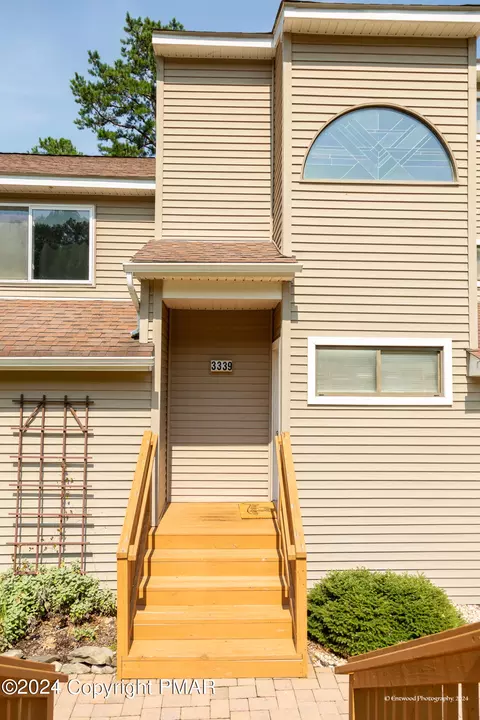 3339 Windermere Dr, Bushkill, PA 18324