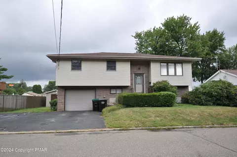 37 Park St, West Hazleton, PA 18202