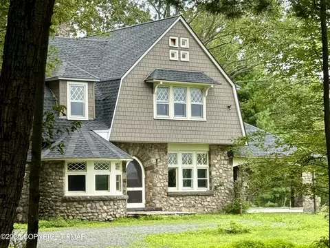 117 Stonecrop Ln, Mount Pocono, PA 18344