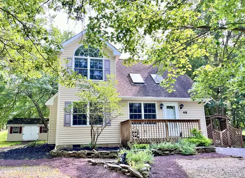 48 Maccauley Rd, Albrightsville, PA 18210