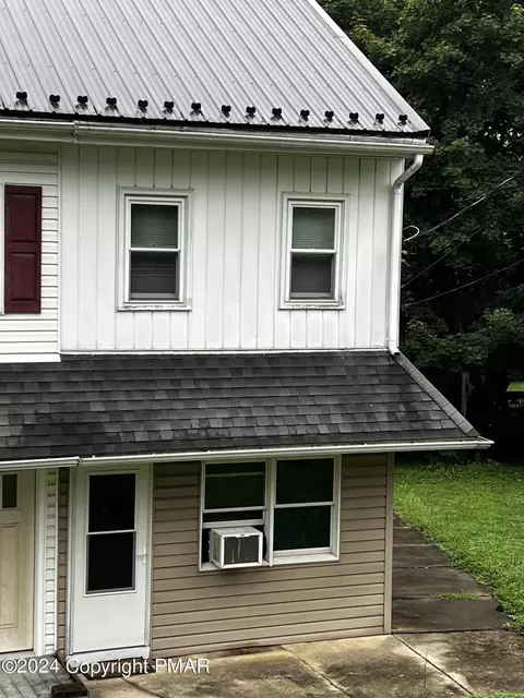 227 Llewellyn Rd, Pottsville, PA 17901