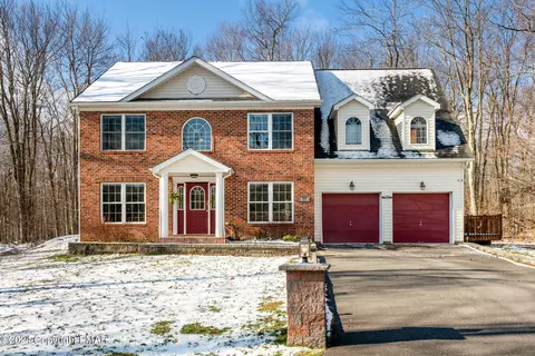 2111 White Goose St, Tobyhanna, PA 18466