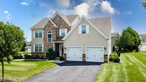 4120 Walter Rd, Bethlehem, PA 18020