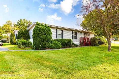 74 Juniper Ct, Bath, PA 18014