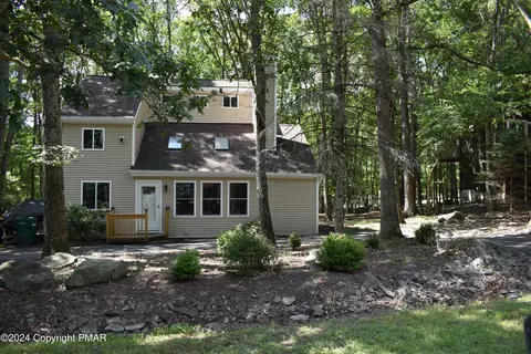 319 Hyland Dr, East Stroudsburg, PA 18301