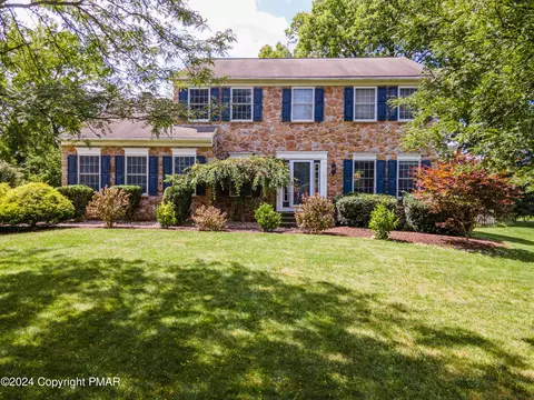 2530 Steele Ln, Easton, PA 18040