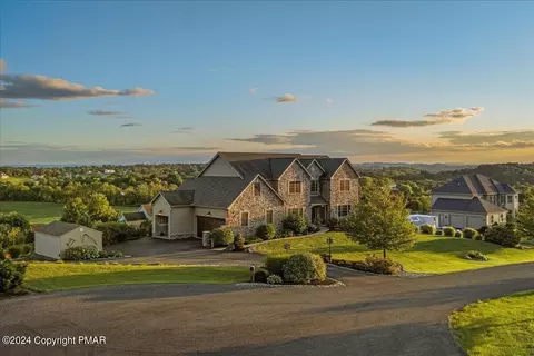 3209 Crest Vue Cir, Danielsville, PA 18038
