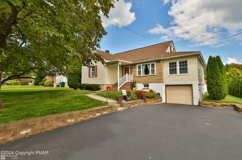 2649 Woodlawn Ave, Easton, PA 18045