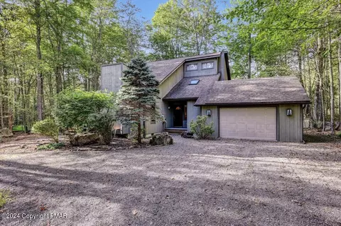 1348 Pine Cone Rd, Pocono Pines, PA 18350