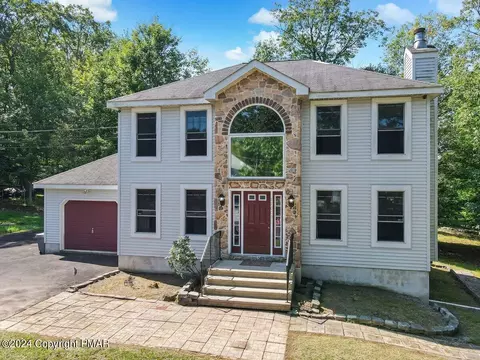 12003 Maplewood Dr, East Stroudsburg, PA 18302