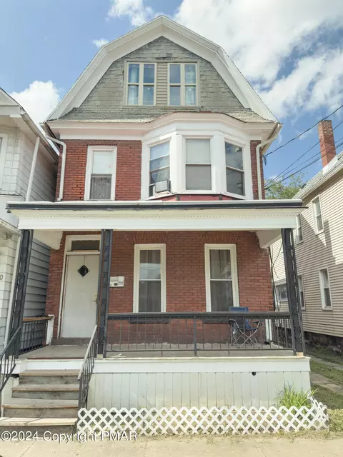 32 Wyoming St, Wilkes Barre, PA 18702