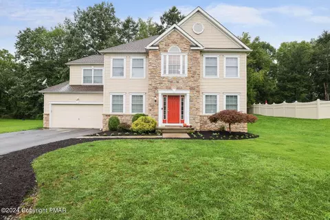 214 Dryden Rd, Stroudsburg, PA 18360