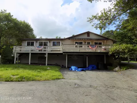 139 Valley View Dr, Albrightsville, PA 18210