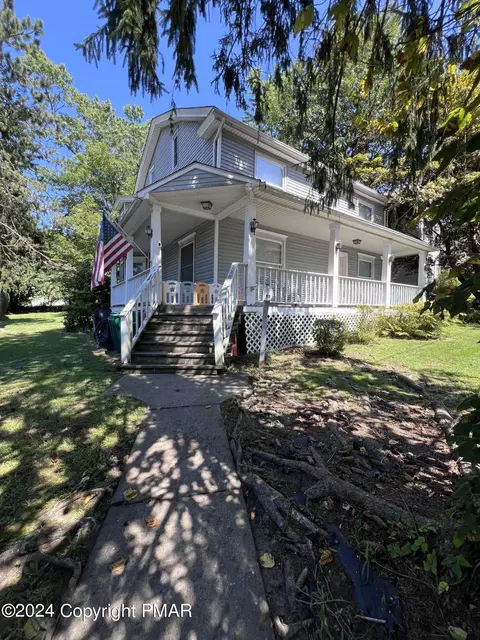 98 E Brown St, East Stroudsburg, PA 18301