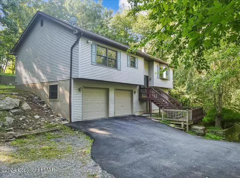 152 Faber Cir, Tannersville, PA 18372