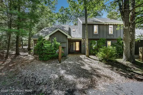 40 Alpine, Lake Harmony, PA 18624