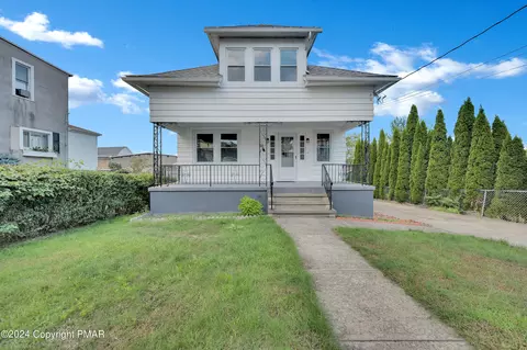 111 Allen St, Dunmore, PA 18512